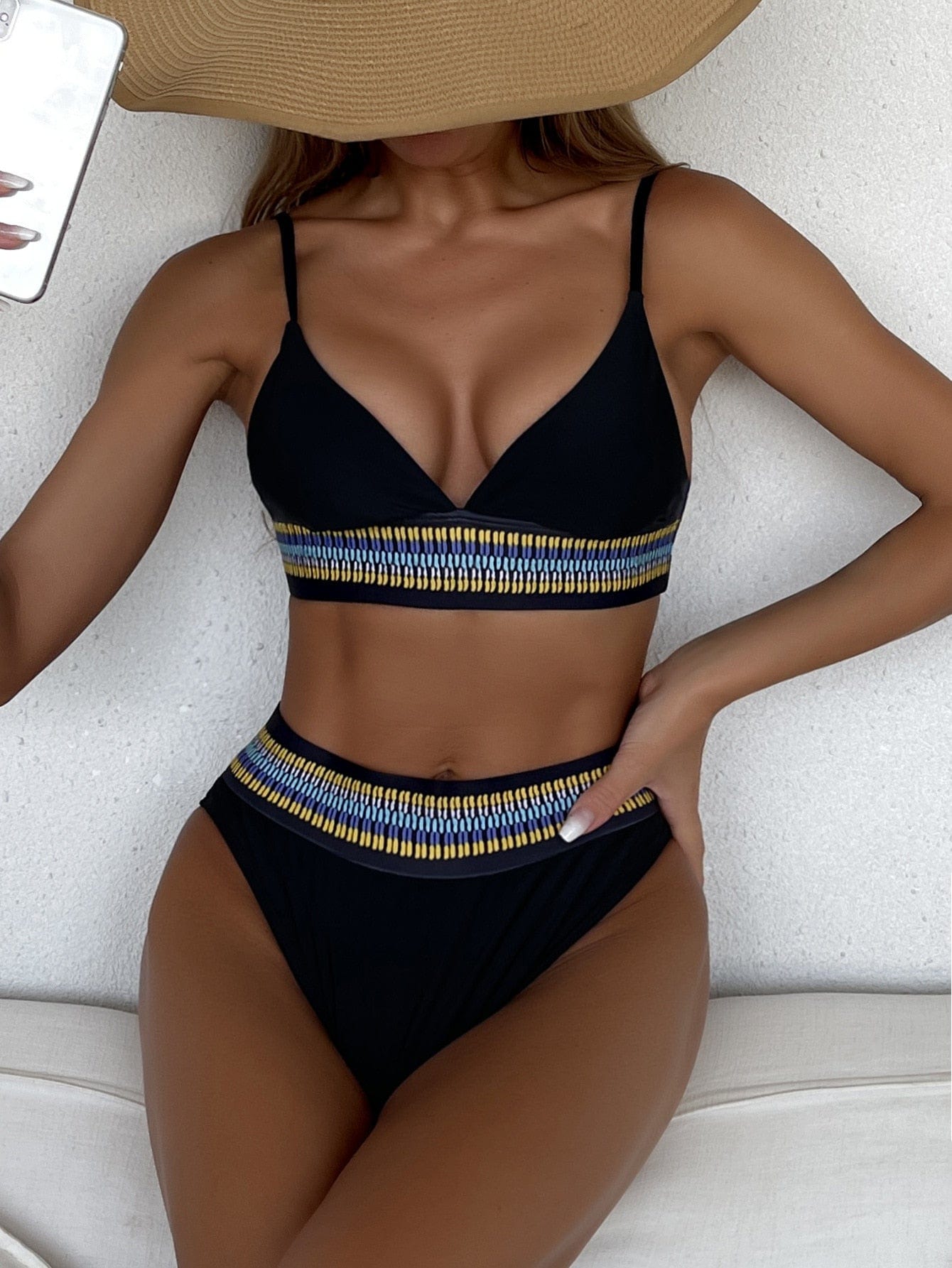 Bikini bohème noir avec détails hippies Ibiza Vibe