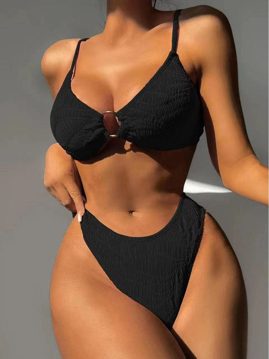 Bikini noir style balinais avec anneau Ibiza Vibe