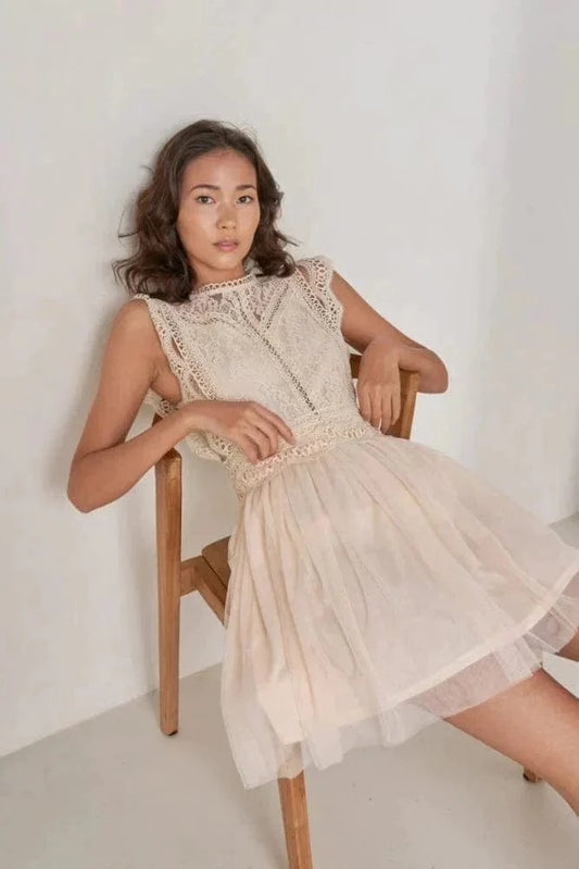 Robe courte en dentelle bohème Ibiza Vibe