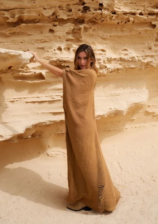 Robe longue aérée de couleur marron style bohème Ibiza Vibe