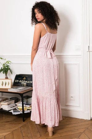 Robe longue rose bohème à bretelles spaghetti Ibiza Vibe