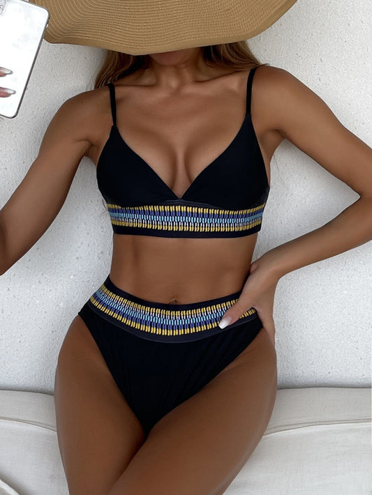 Bikini bohème noir avec détails hippies Ibiza Vibe