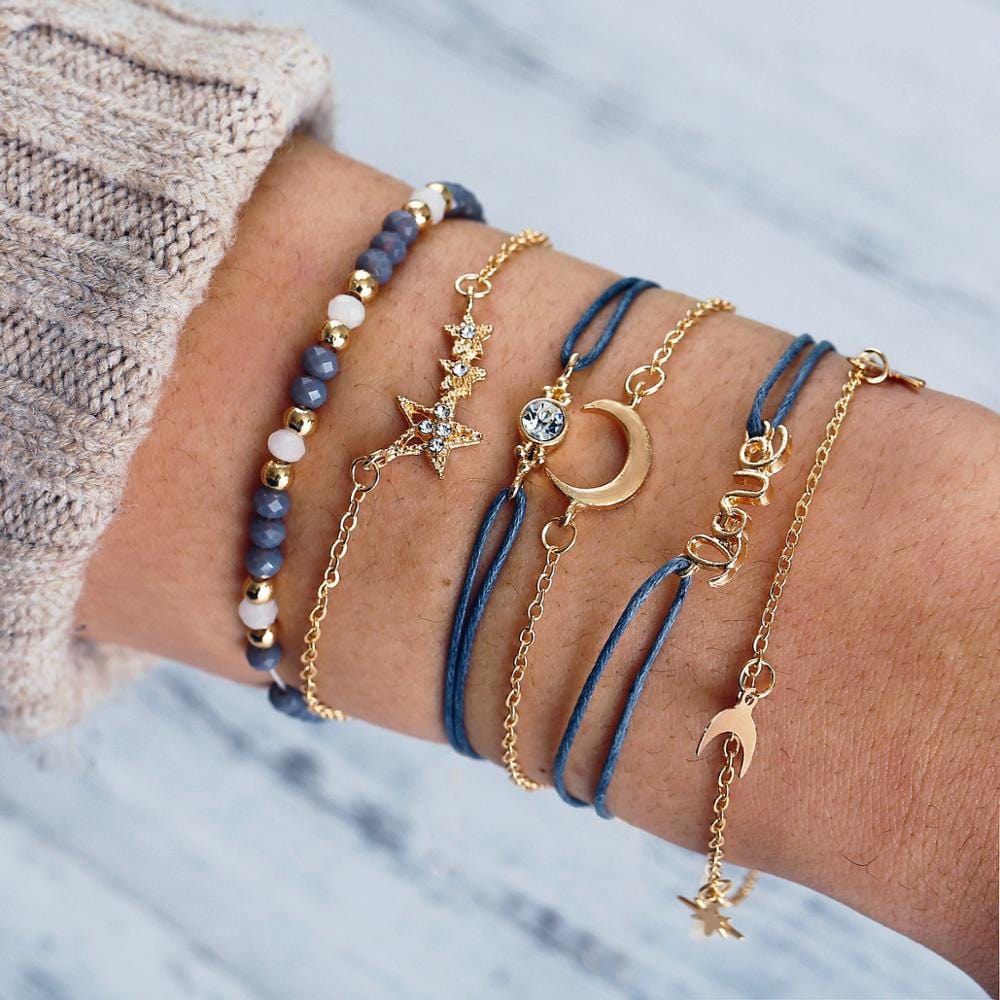 Ensemble de bracelets bleus aux tons dorés et breloque lune Ibiza Vibe