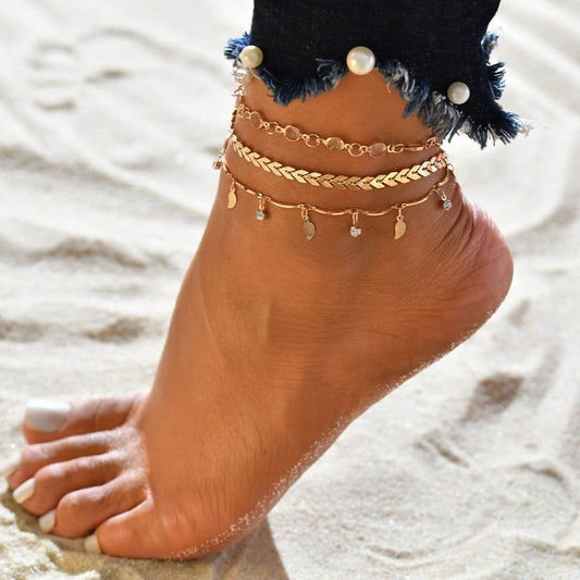 Ensemble de bracelets de cheville en or avec petites breloques en plumes Ibiza Vibe