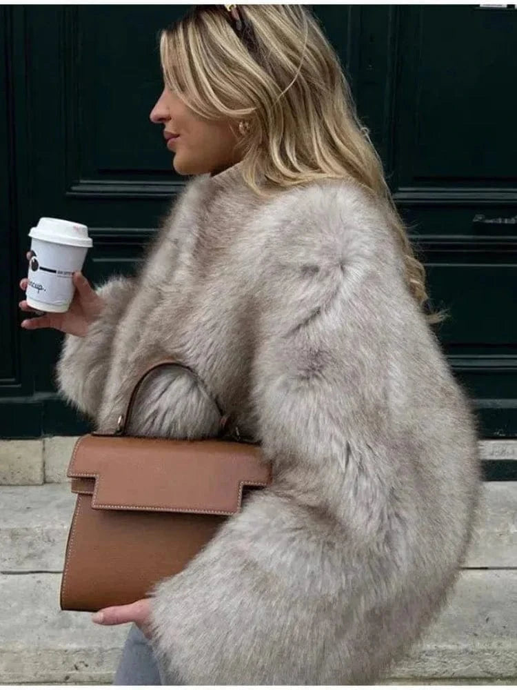 Manteau de fourrure d'hiver Ibiza Vibe