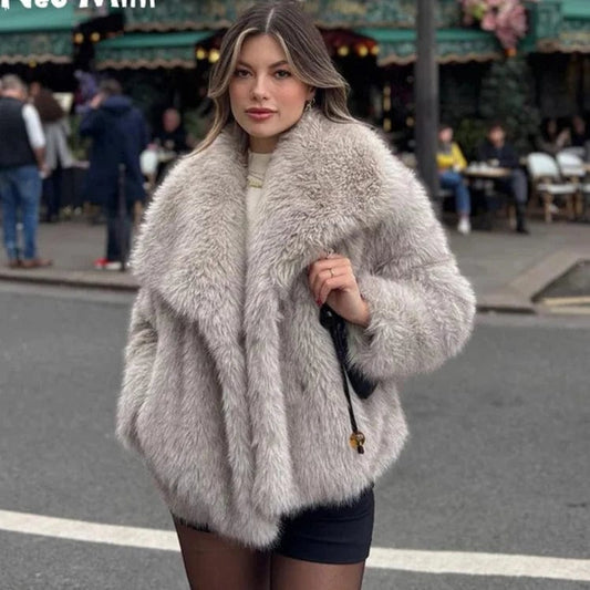 Manteau en fausse fourrure beige duveteux Ibiza Vibe