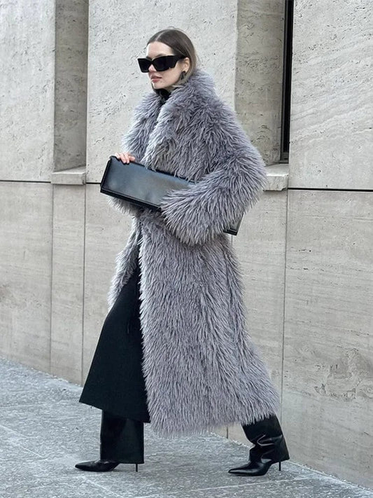 Manteau long et moelleux en fourrure grise Ibiza Vibe