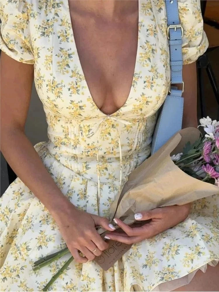 Mini-robe fleurie jaune à col en V Ibiza Vibe