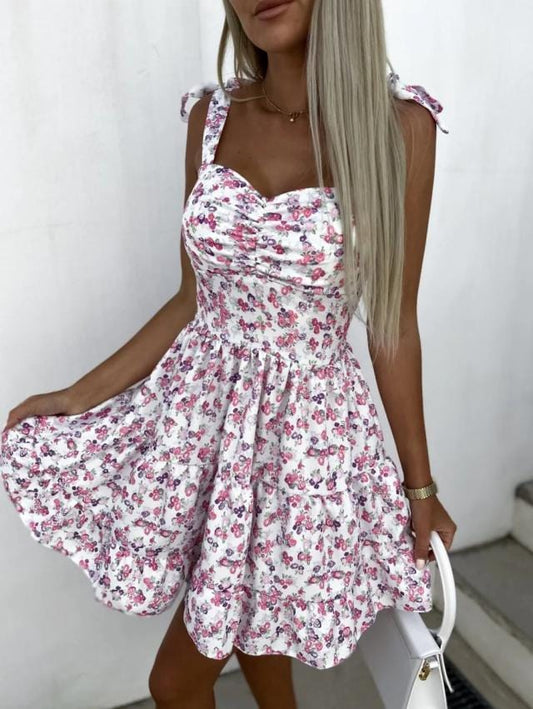 Robe courte blanche bohème à fleurs roses Ibiza Vibe