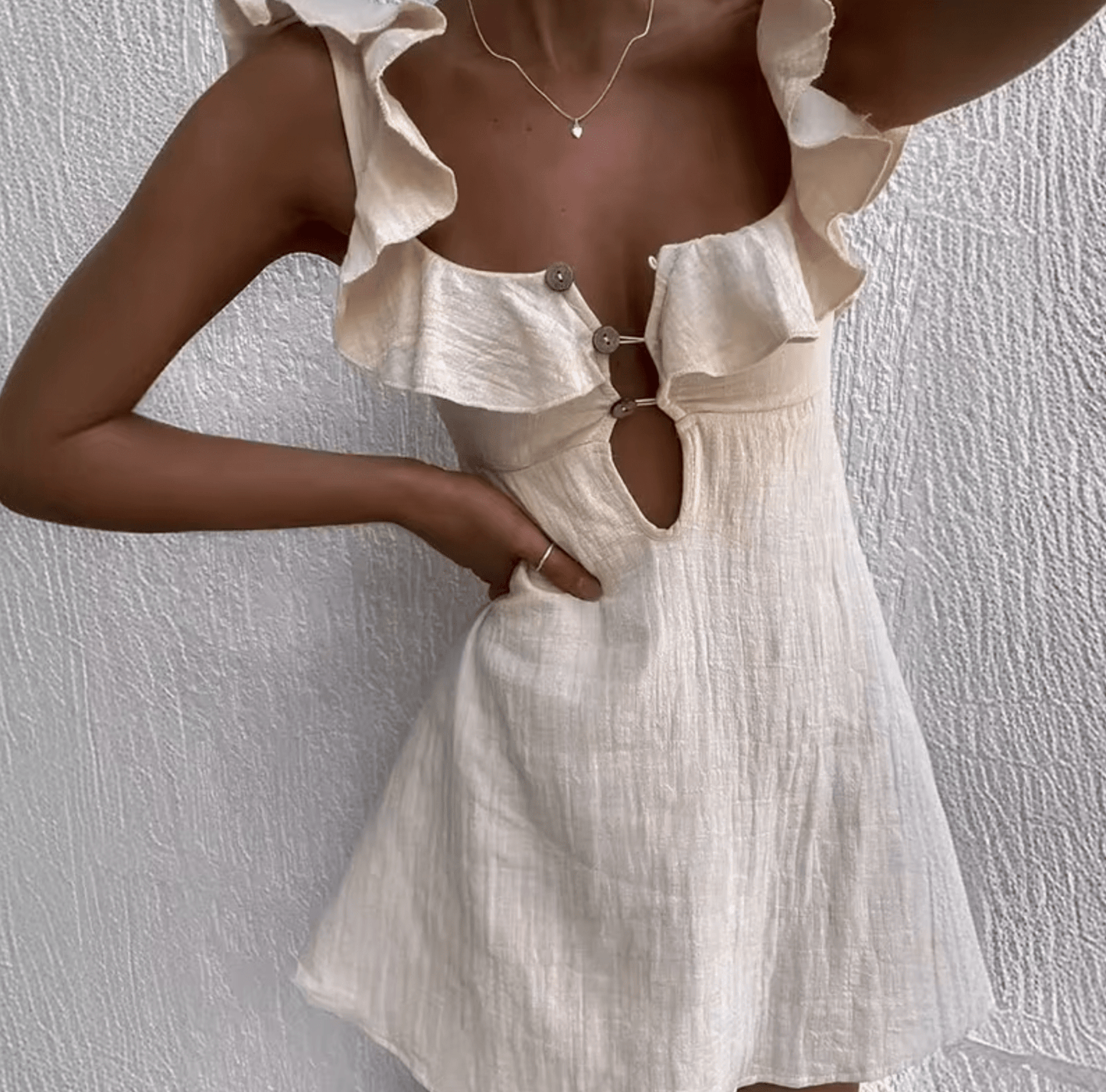 Robe courte blanche bohème chic Ibiza Vibe