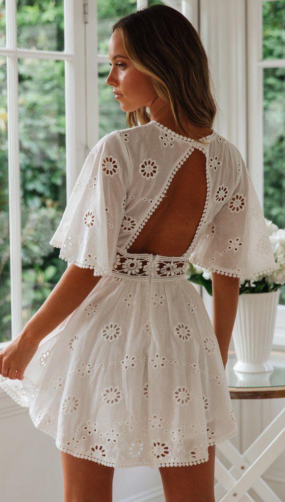 Robe courte blanche bohème Ibiza Vibe