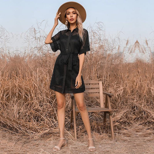 Robe courte noire en dentelle bohème Ibiza Vibe