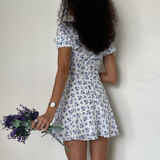 Robe d'été courte blanche à imprimé floral bohème Ibiza Vibe