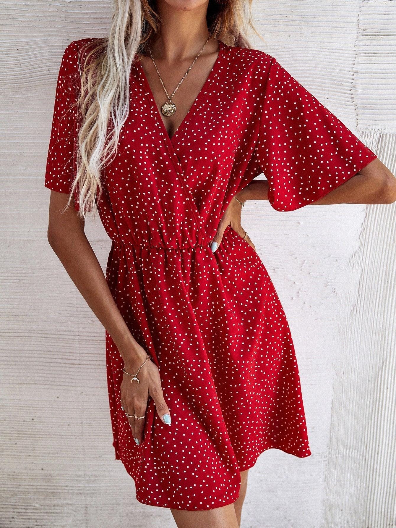 Robe d'été courte rouge à col en V Ibiza Vibe