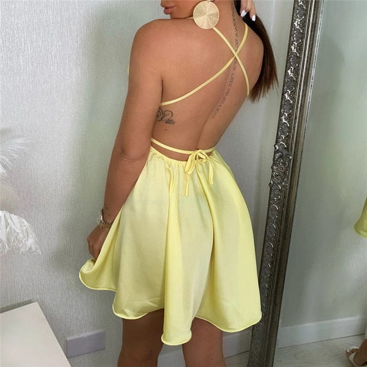 Robe d'été jaune à col en V et dos ouvert Ibiza Vibe