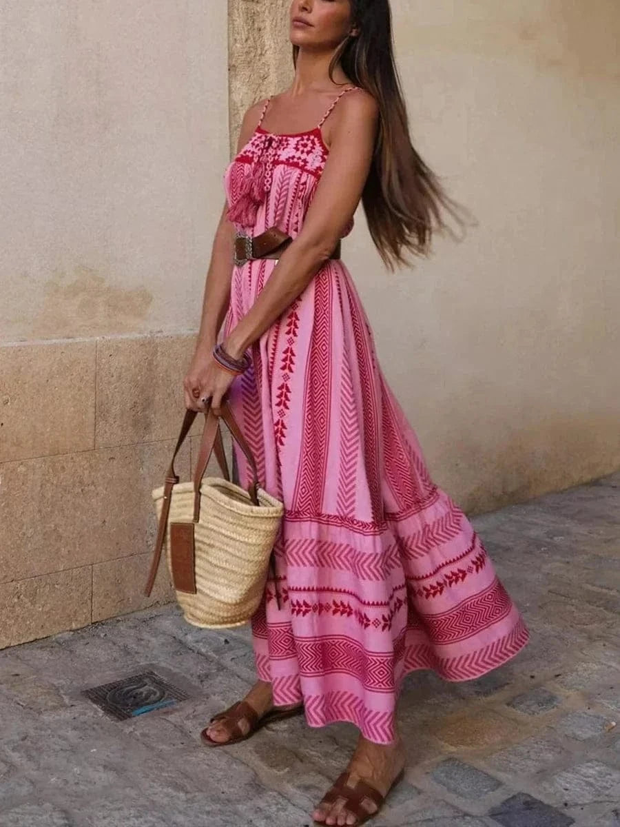 Robe longue à bretelles spaghetti en rose Ibiza Vibe