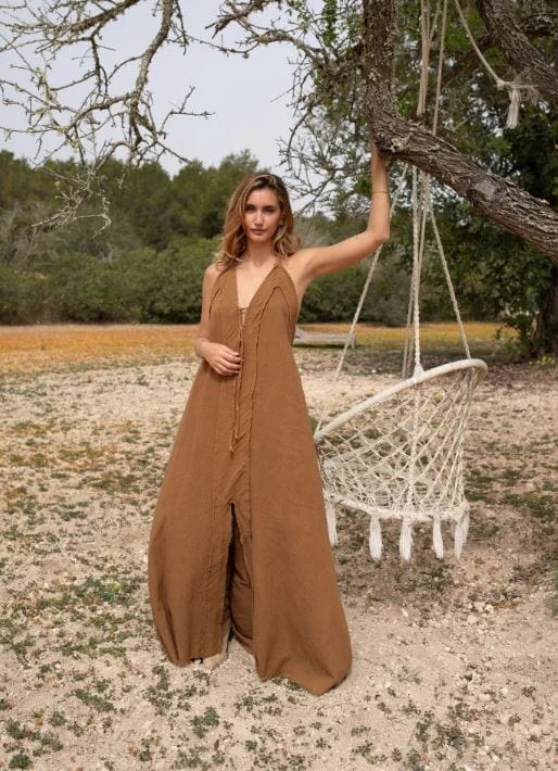 Robe marron style bohème avec col en V et dos ouvert Ibiza Vibe