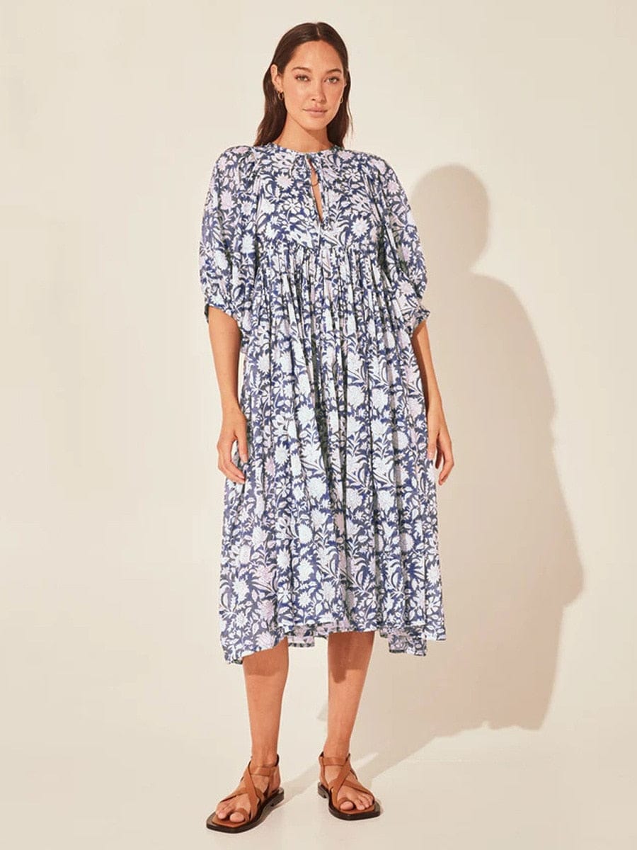 Robe mi-longue bleu foncé à fleurs bohème à manches mi-longues Ibiza Vibe