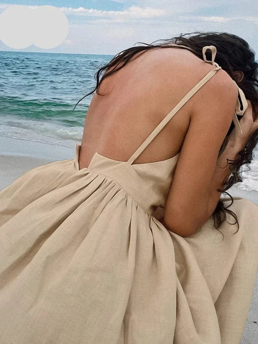 Robe mi-longue bohème en lin beige à bretelles spaghetti Ibiza Vibe