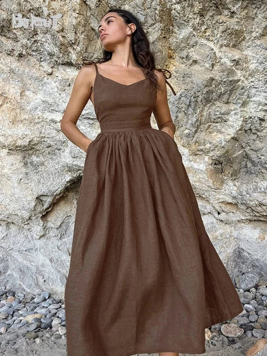 Robe midi en lin marron à bretelles spaghetti Ibiza Vibe